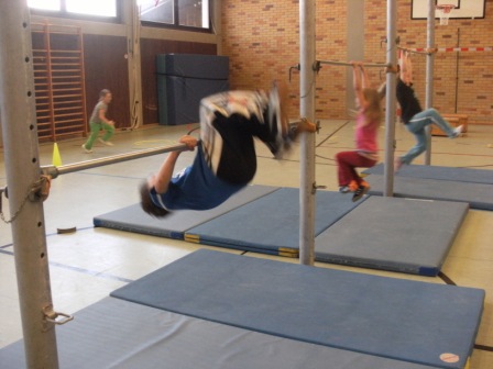 Schulkinder-Turnen in Münsing